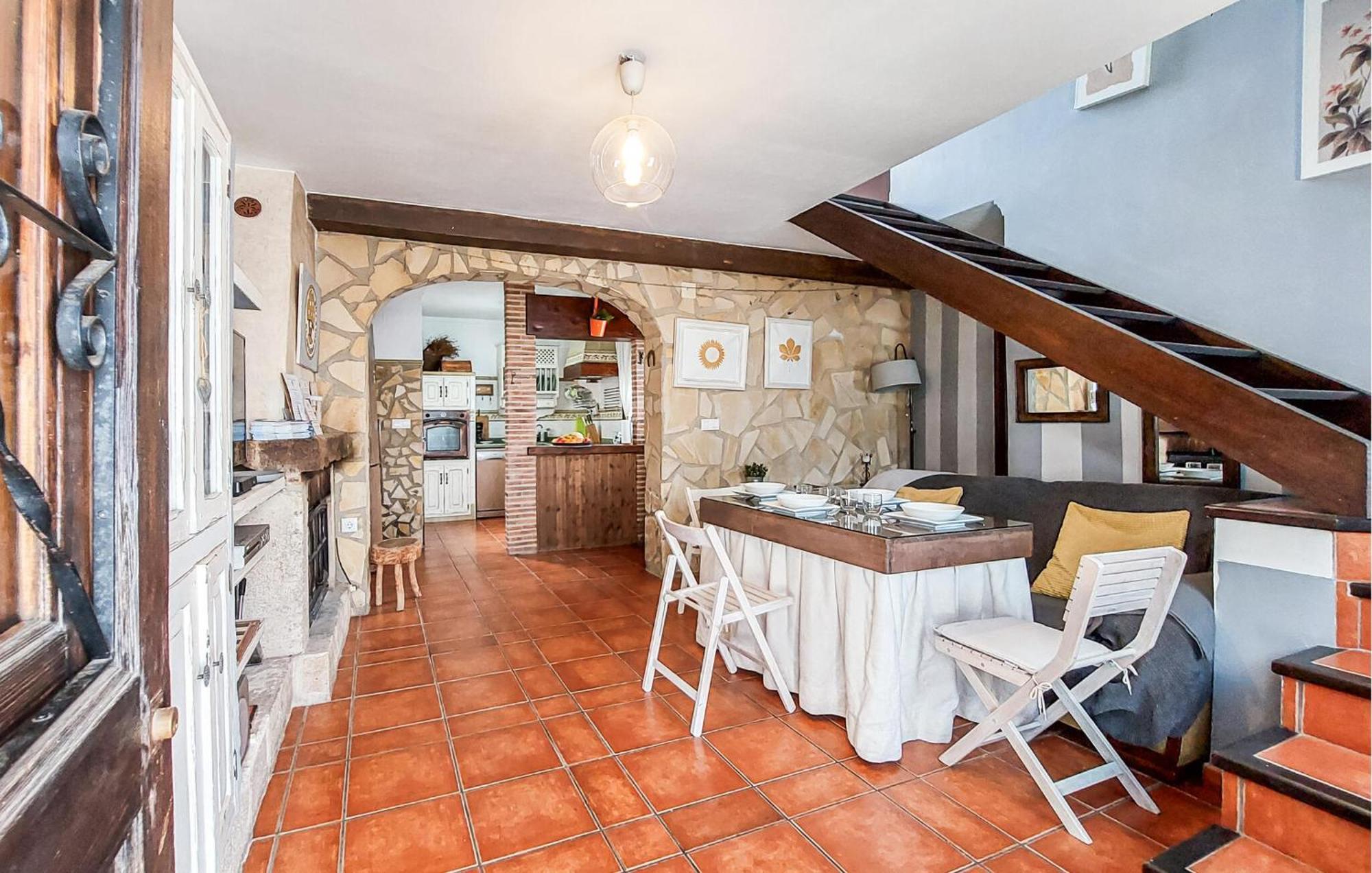 2 Bedroom Cozy Home In กราซาเลมา ภายนอก รูปภาพ